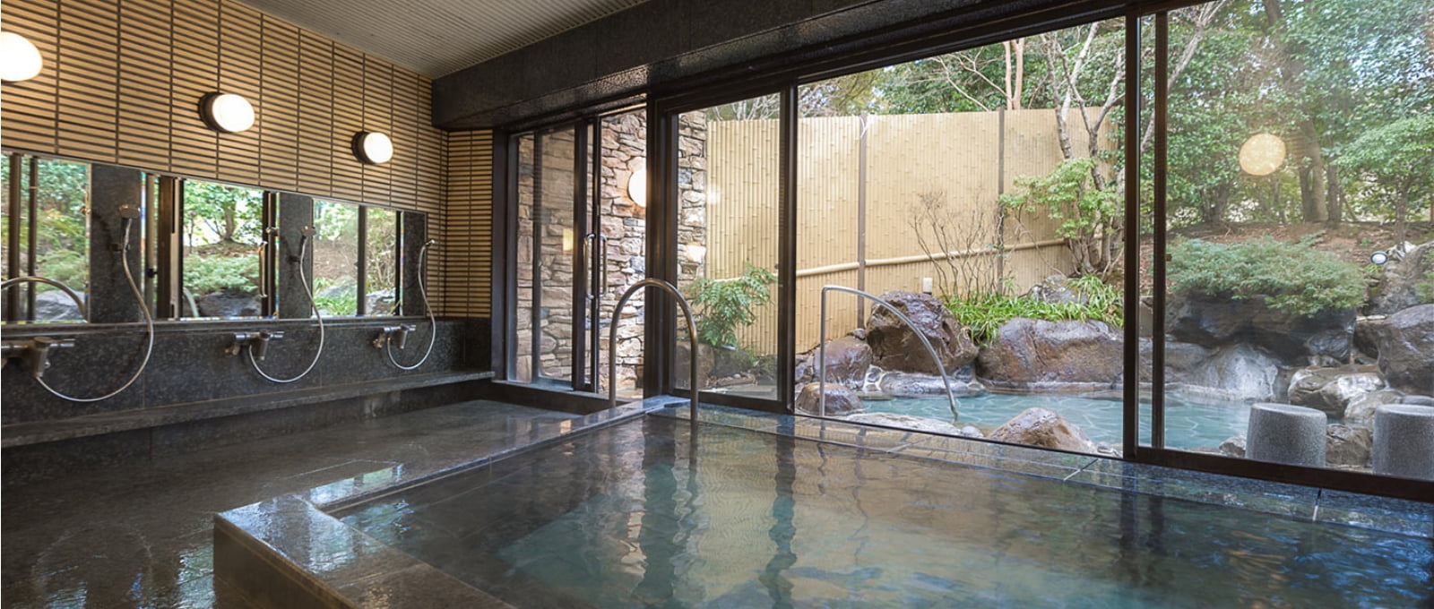 温泉露天風呂