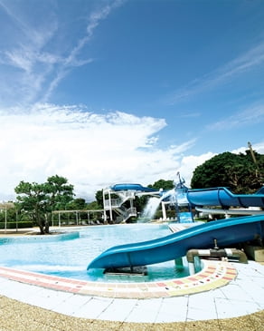 付帯施設：屋外プール