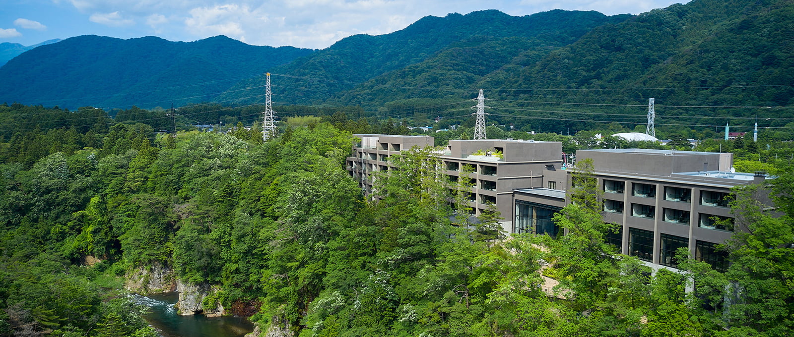 鬼怒川渓谷と外観