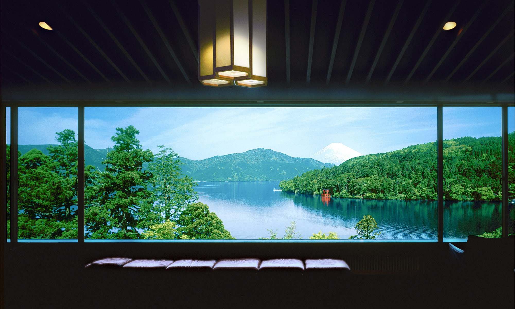 箱根芦ノ湖成川美術館［徒歩16分／約1,210m］